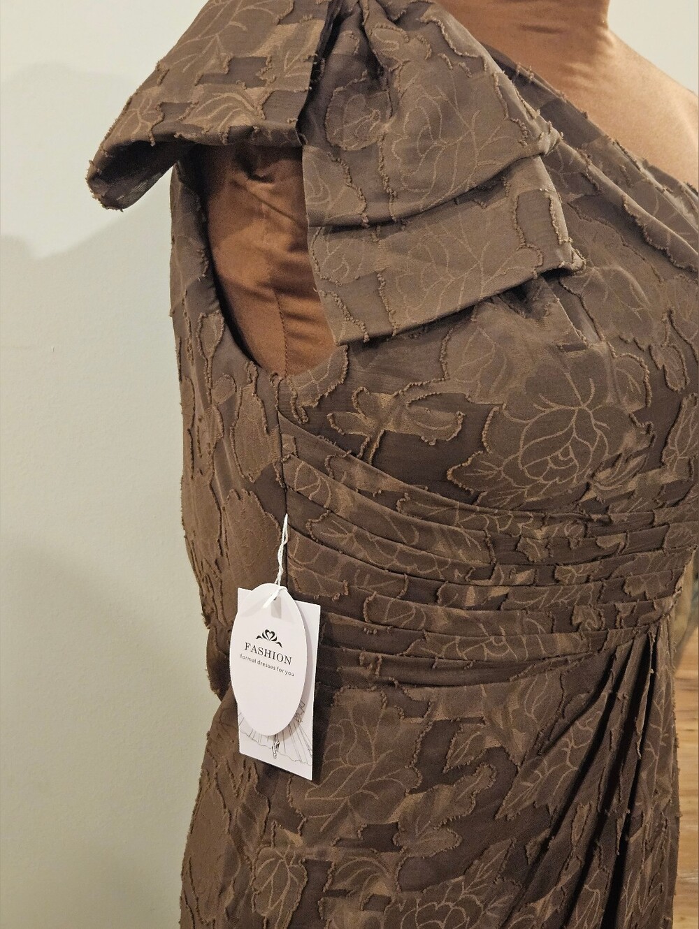 One-Shoulder Brown Floral Jacquard Evening Dress (See Description) - Picture 5 of 11